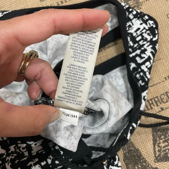 Rafaella NWOT! Black/White Print Tie Neck Sleeveless Dress Size S - Picture 8 of 14